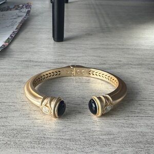 Elegant Gold and Black Women's Bracelet